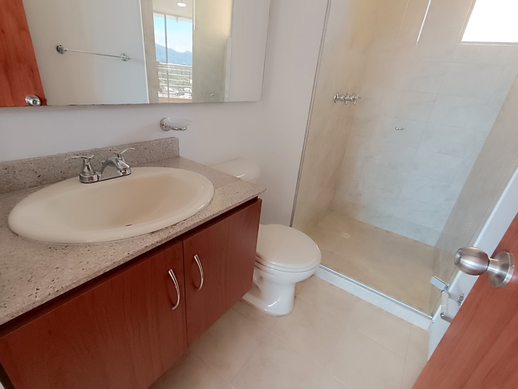 Apartamento de 2 alcobas en arriendo en Villas De Aranjuez, Bogotá, 74 m² · foto 10 de 15