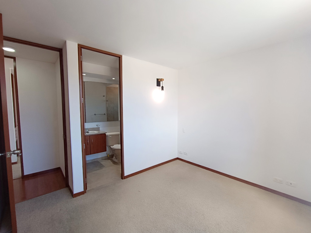 Apartamento de 2 alcobas en arriendo en Villas De Aranjuez, Bogotá, 74 m² · foto 13 de 15