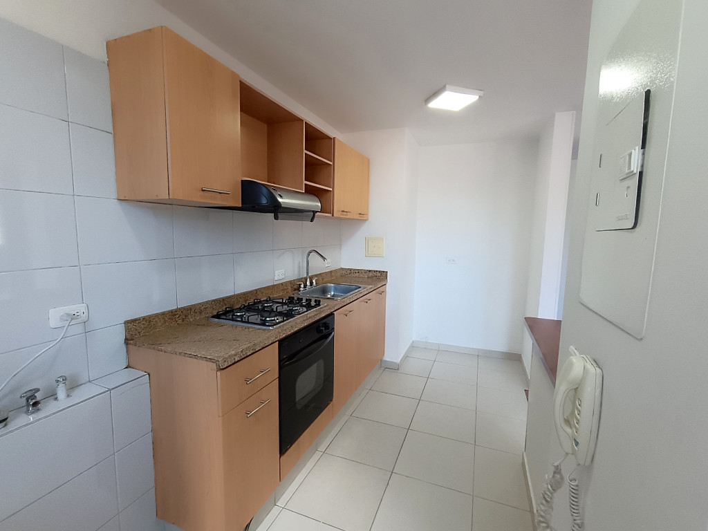 Apartamento de 2 alcobas en arriendo en Villas De Aranjuez, Bogotá, 74 m² · foto 6 de 15