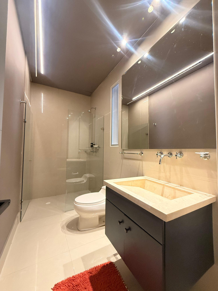 Apartamento de 2 alcobas en venta en Chico Norte Iii, Bogotá, 145 m² · foto 10 de 19