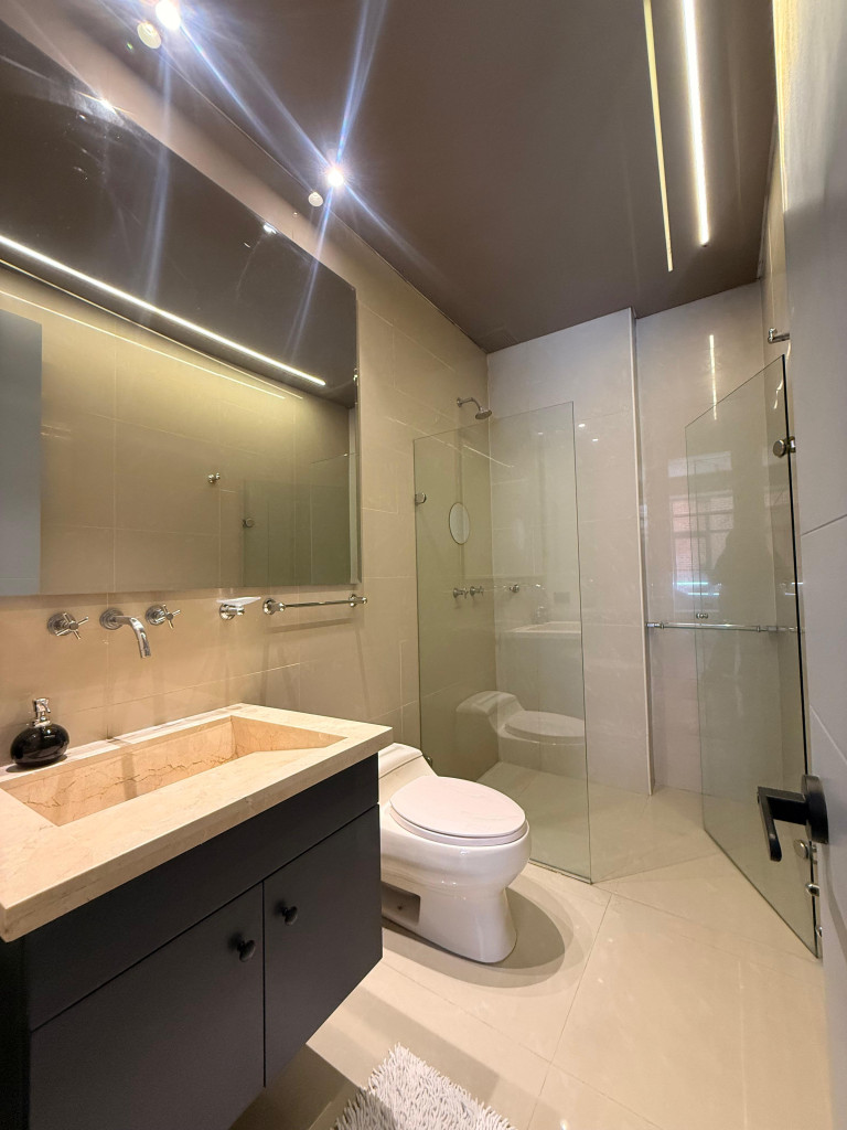 Apartamento de 2 alcobas en venta en Chico Norte Iii, Bogotá, 145 m² · foto 15 de 19