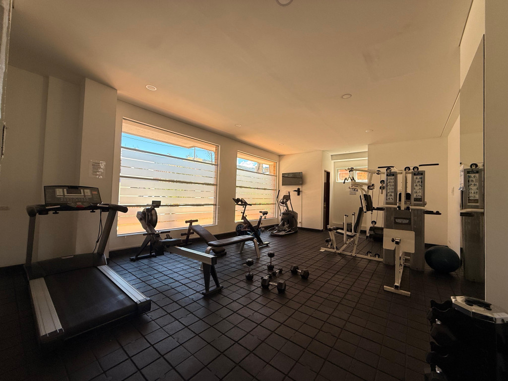 Apartamento de 2 alcobas en venta en Chico Norte Iii, Bogotá, 145 m² · foto 17 de 19