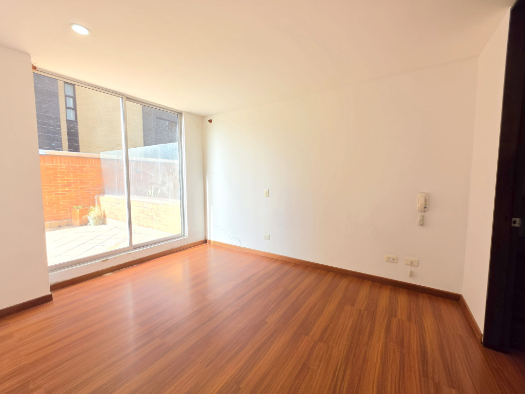 Apartamento de 2 alcobas en arriendo en Santa Barbara Occidental, Bogotá, 87 m² · foto 10 de 15