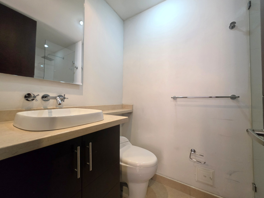 Apartamento de 2 alcobas en arriendo en Santa Barbara Occidental, Bogotá, 87 m² · foto 13 de 15