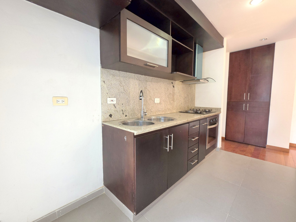 Apartamento de 2 alcobas en arriendo en Santa Barbara Occidental, Bogotá, 87 m² · foto 5 de 15