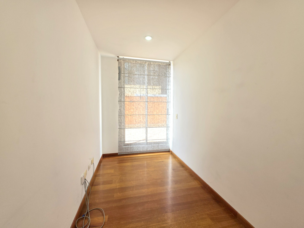 Apartamento de 2 alcobas en arriendo en Santa Barbara Occidental, Bogotá, 87 m² · foto 6 de 15