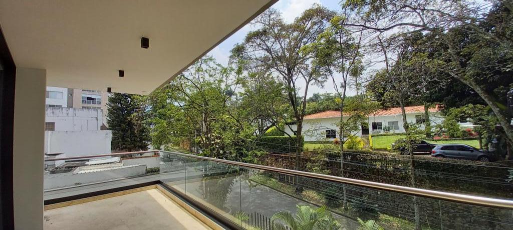 Apartamento en venta · Ciudad Jardín, Cali