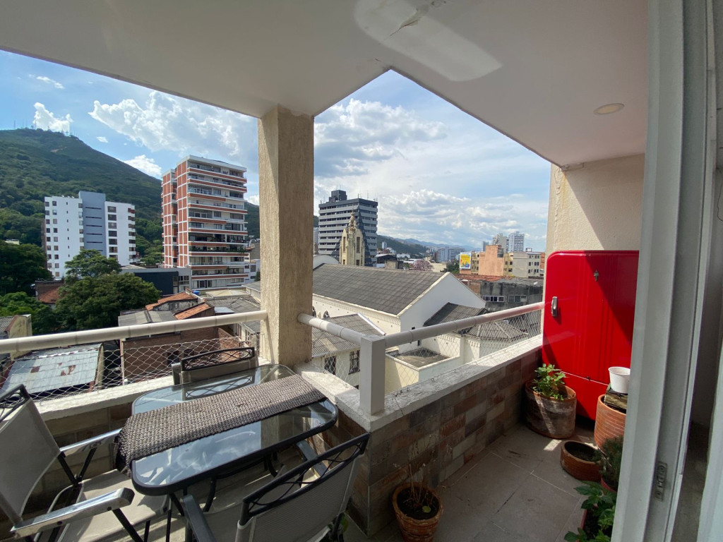 Apartamento en venta · Granada, Cali