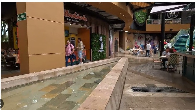 Local en venta · Unicentro Cali, Cali