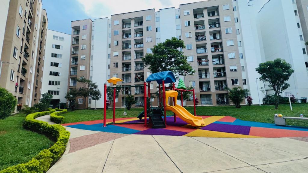 APARTAMENTO EN ARRIENDO