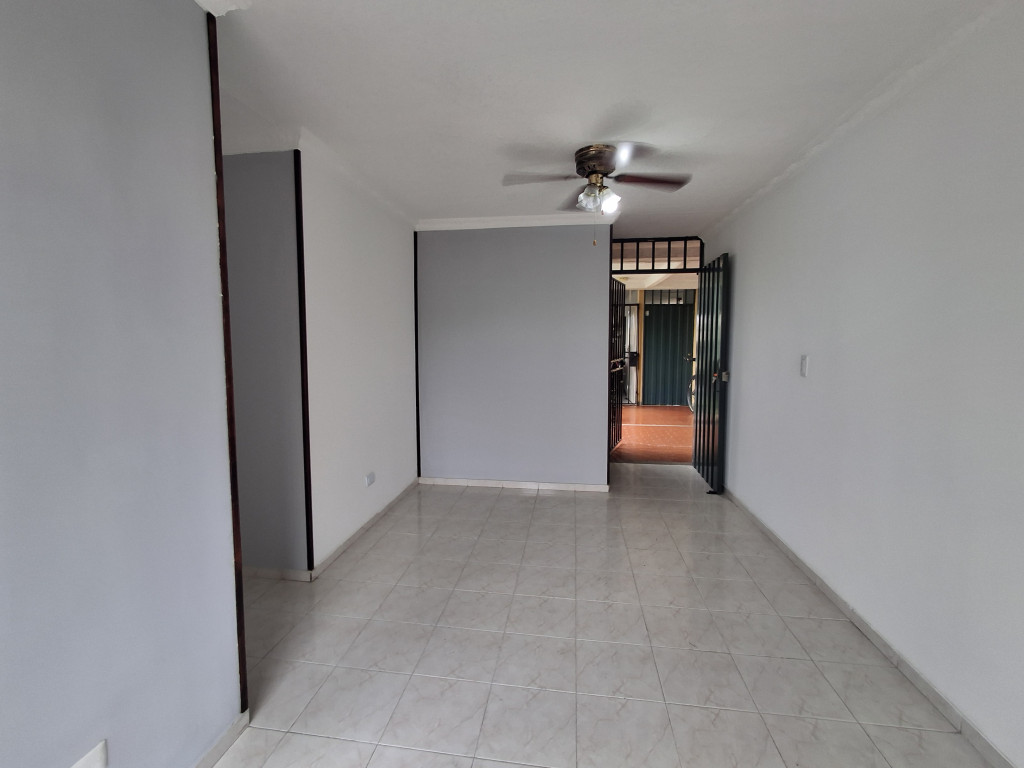 APARTAMENTO EN ARRIENDO