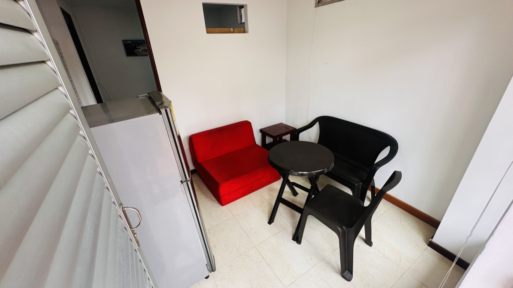 APARTAESTUDIO EN ARRIENDO