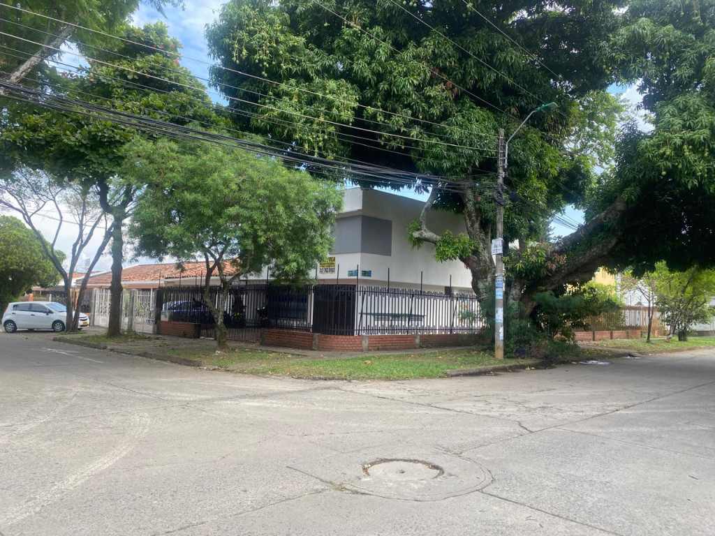 CASA EN ARRIENDO/VENTA