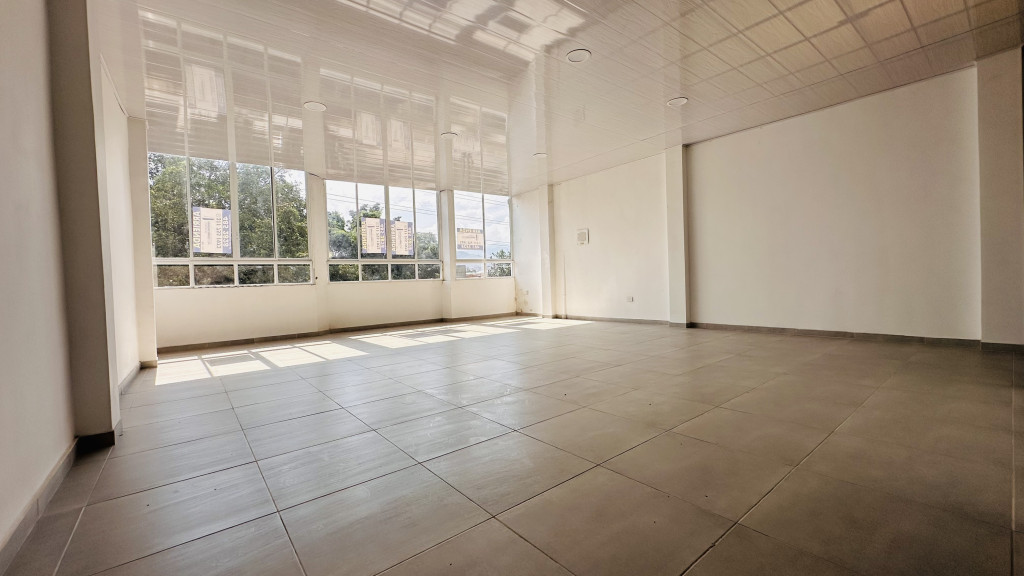 Oficina en arriendo · Santo Domingo, Cali