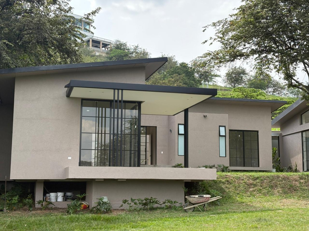 Casa en venta · LAGUNA SECA, Yumbo
