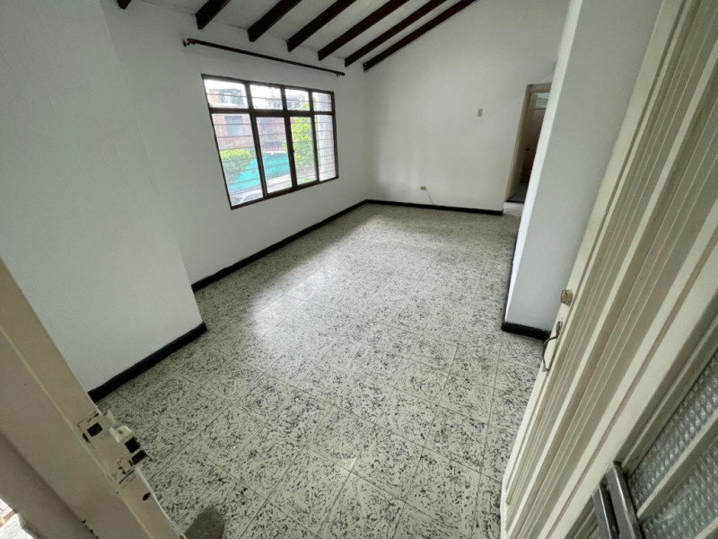 APARTAESTUDIO EN ARRIENDO