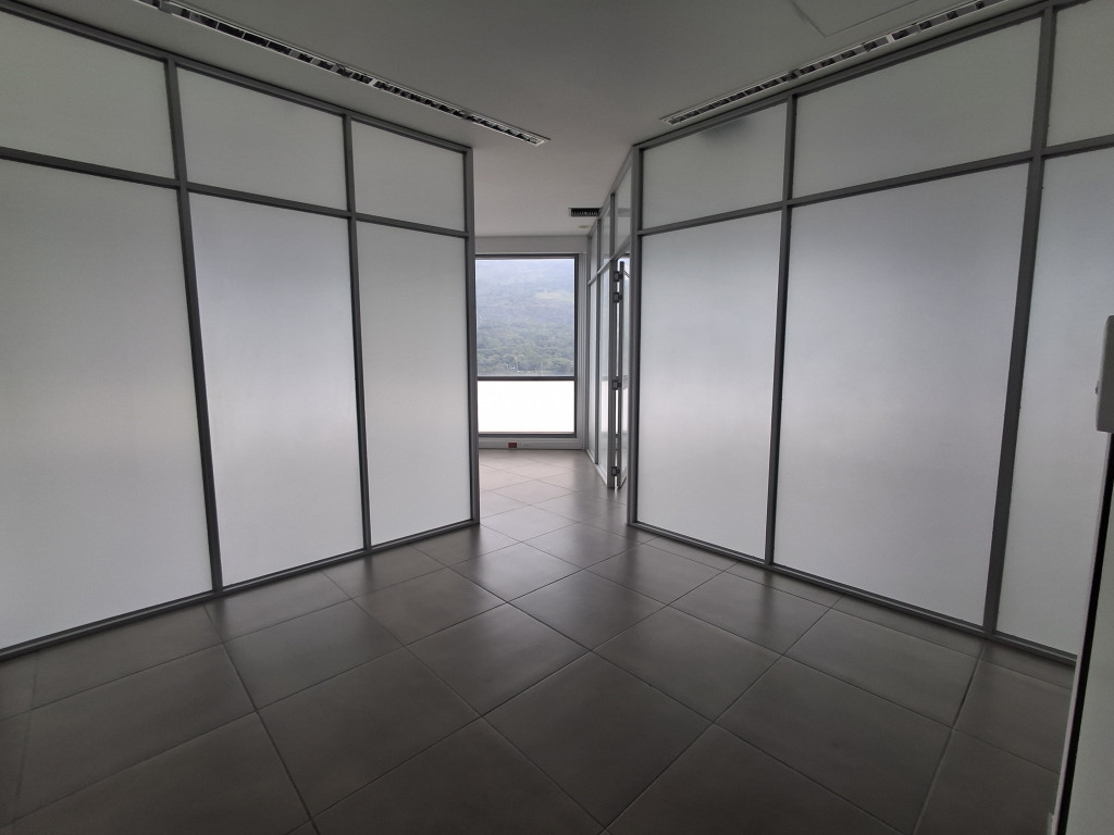 OFICINA EN ARRIENDO