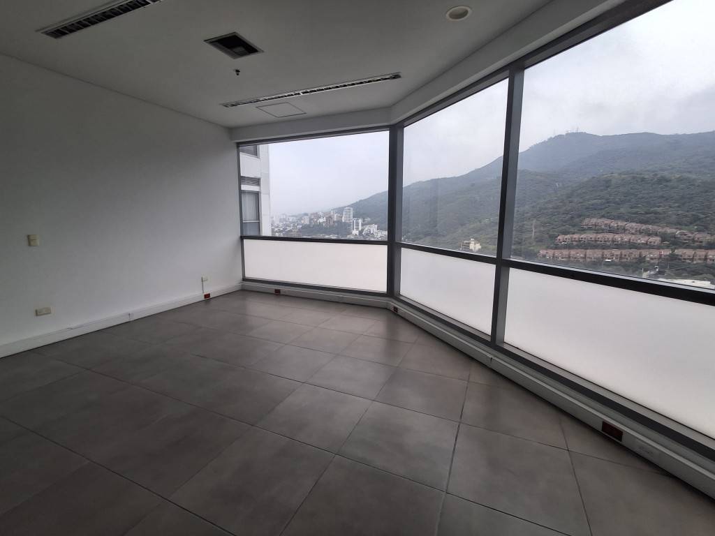 Oficina en arriendo · Chipichape, Cali