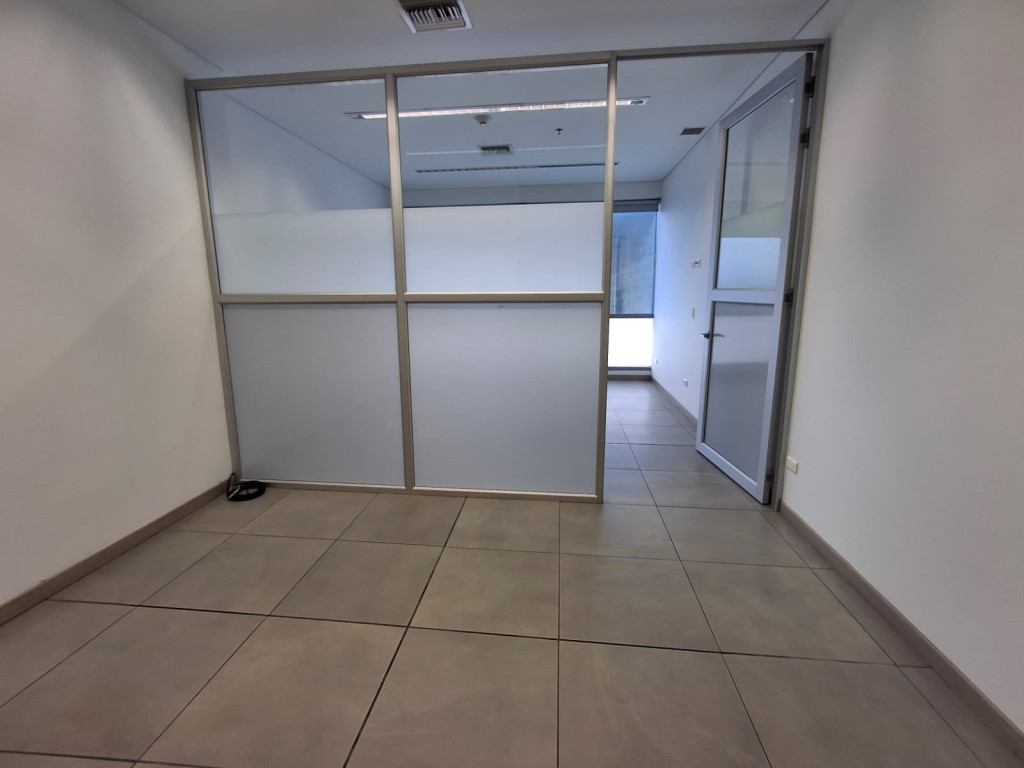 Oficina en venta · Chipichape, Cali