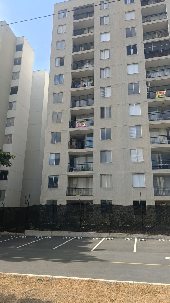 Apartamento en venta · Ciudad Guabinas, Yumbo