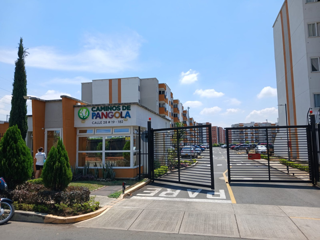 APARTAMENTO EN ARRIENDO