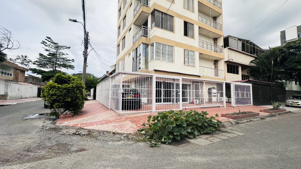 APARTAESTUDIO EN ARRIENDO