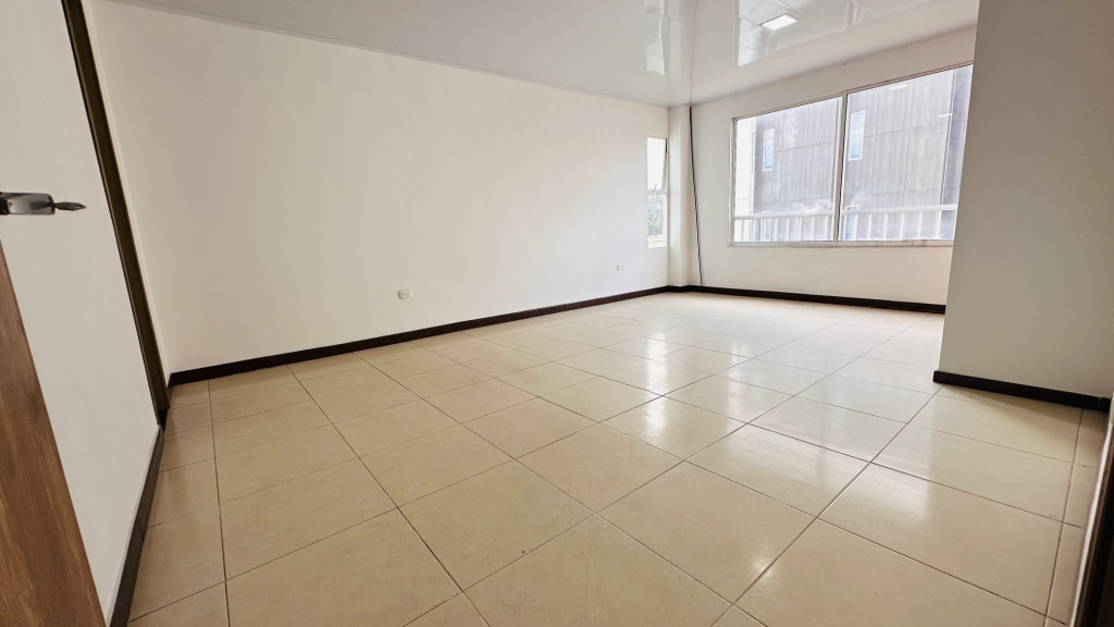 Oficina en arriendo · El Gran Limonar, Cali