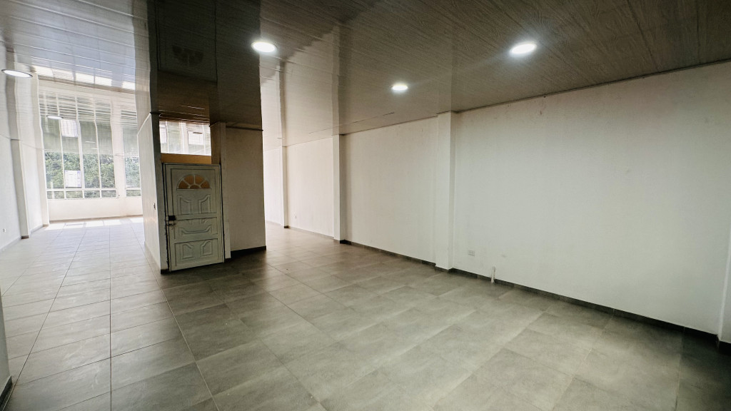 Oficina en arriendo · Santo Domingo, Cali