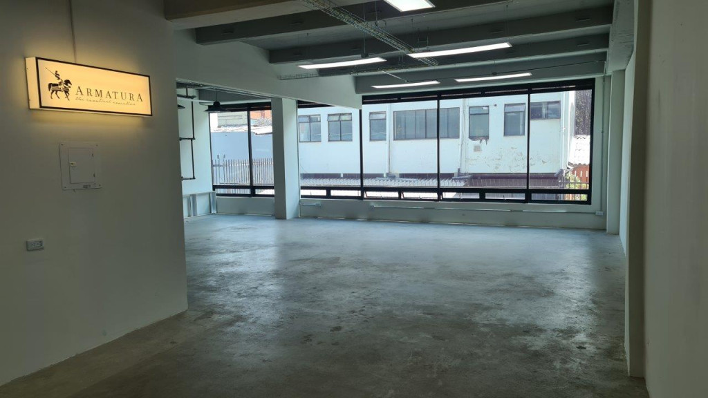 Oficina En Venta - Emaus, Bogotá