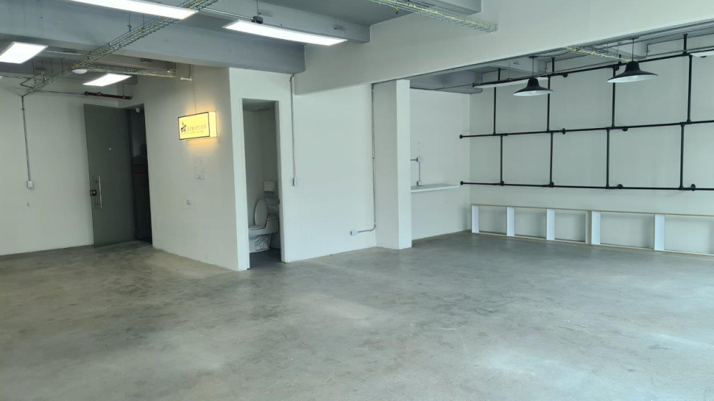 Oficina En Venta - Emaus, Bogotá