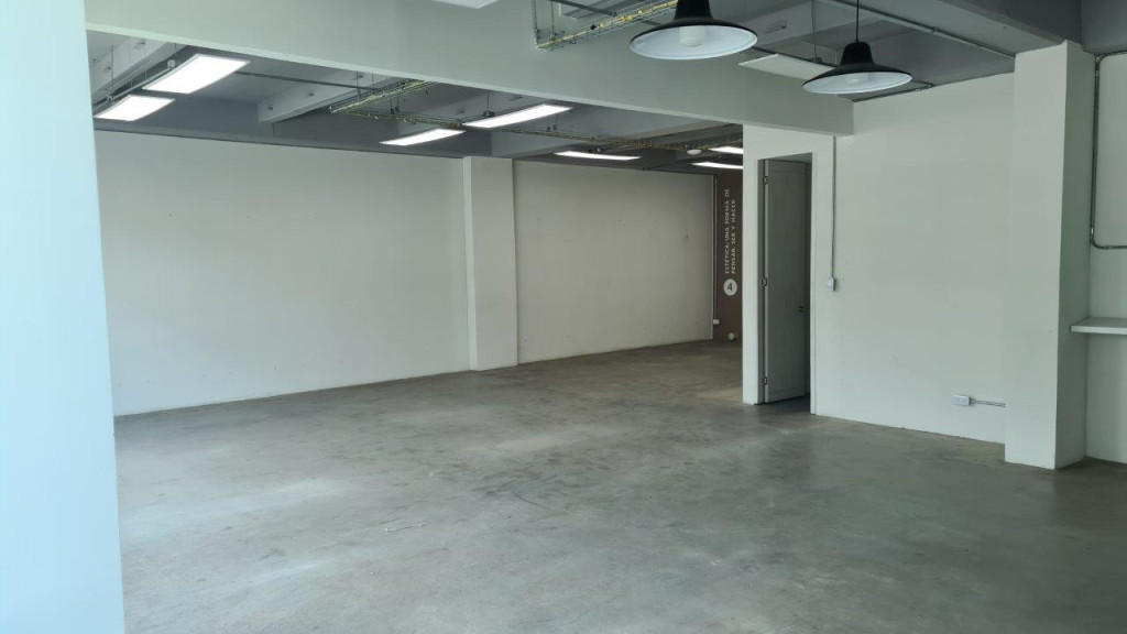 Oficina En Venta - Emaus, Bogotá