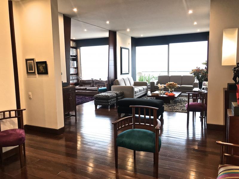 Apartamento En Venta - Los Rosales, Bogotá