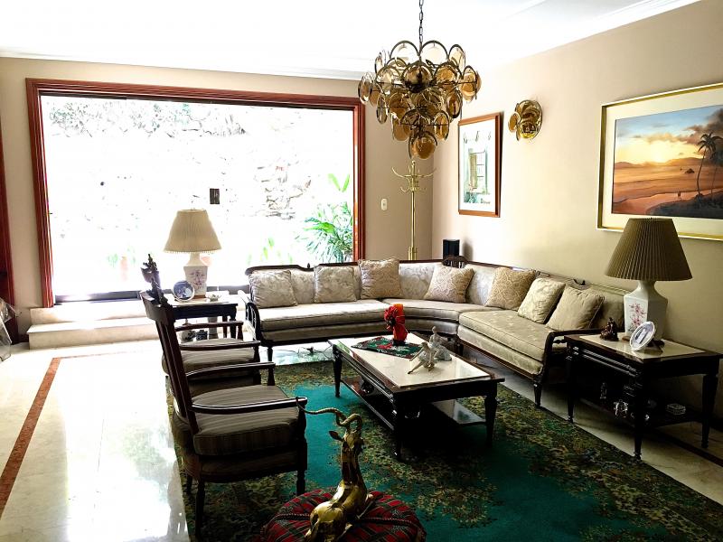 Casa En Venta - Mameyal, Cali