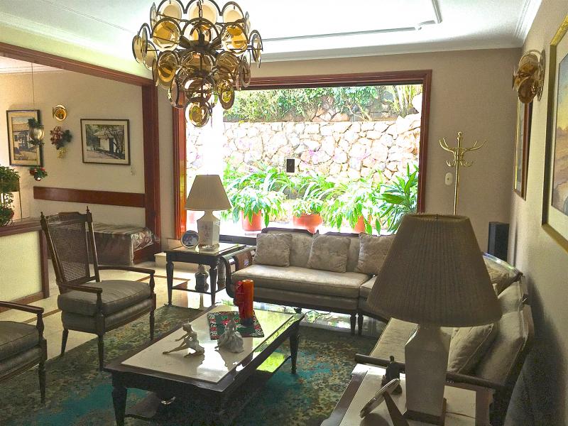 Casa En Venta - Mameyal, Cali