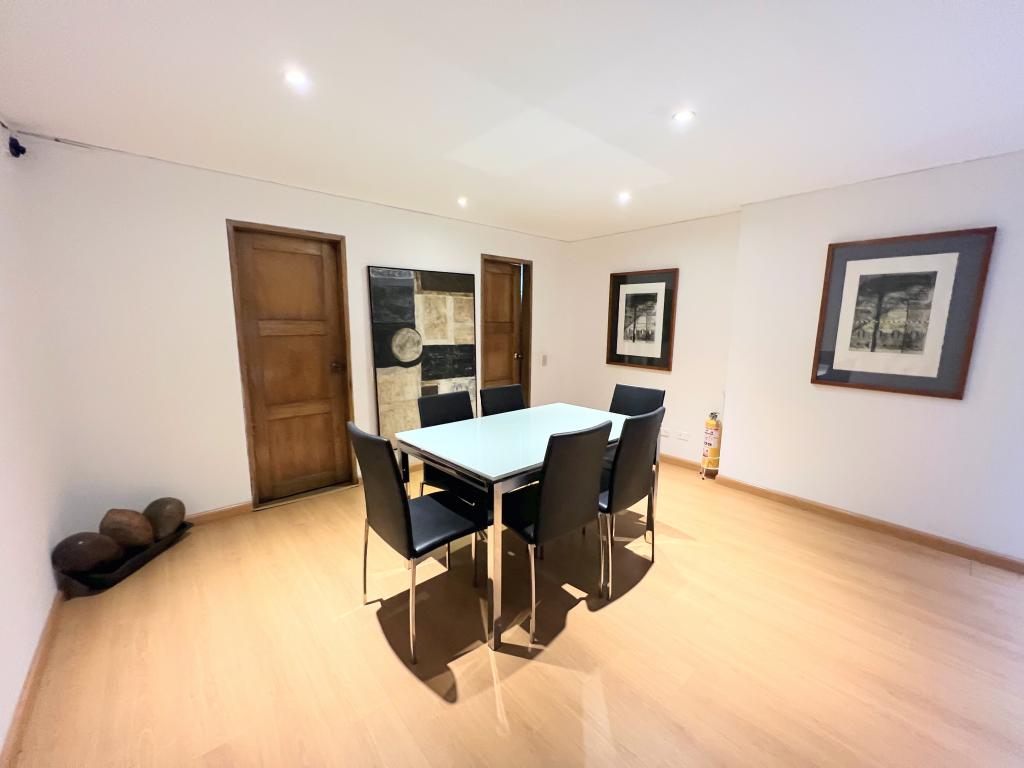 Apartamento En Venta - Los Rosales, Bogotá