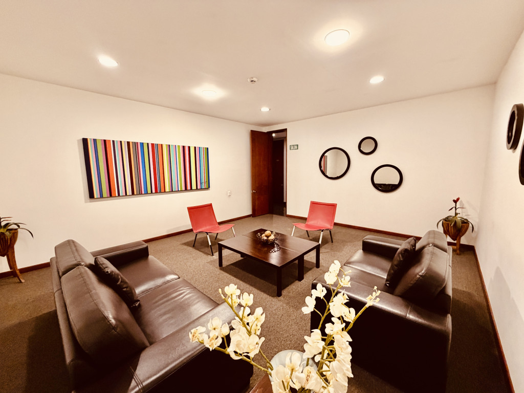 Apartamento En Arriendo - Los Rosales, Bogotá