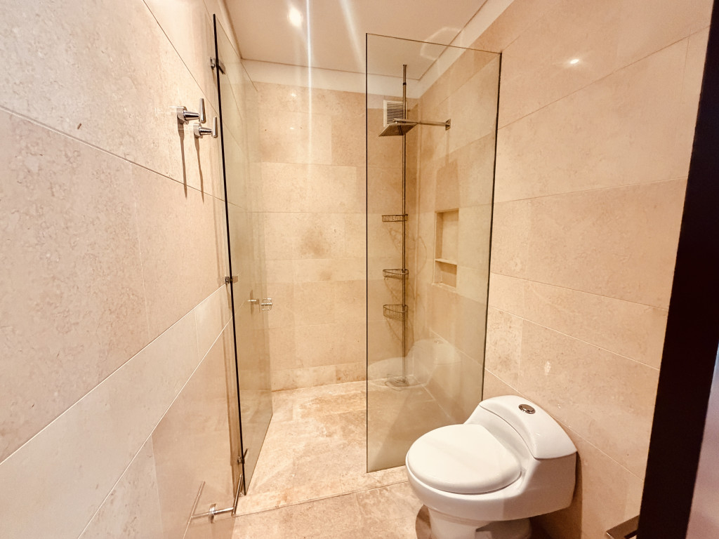 Apartamento En Arriendo - Los Rosales, Bogotá