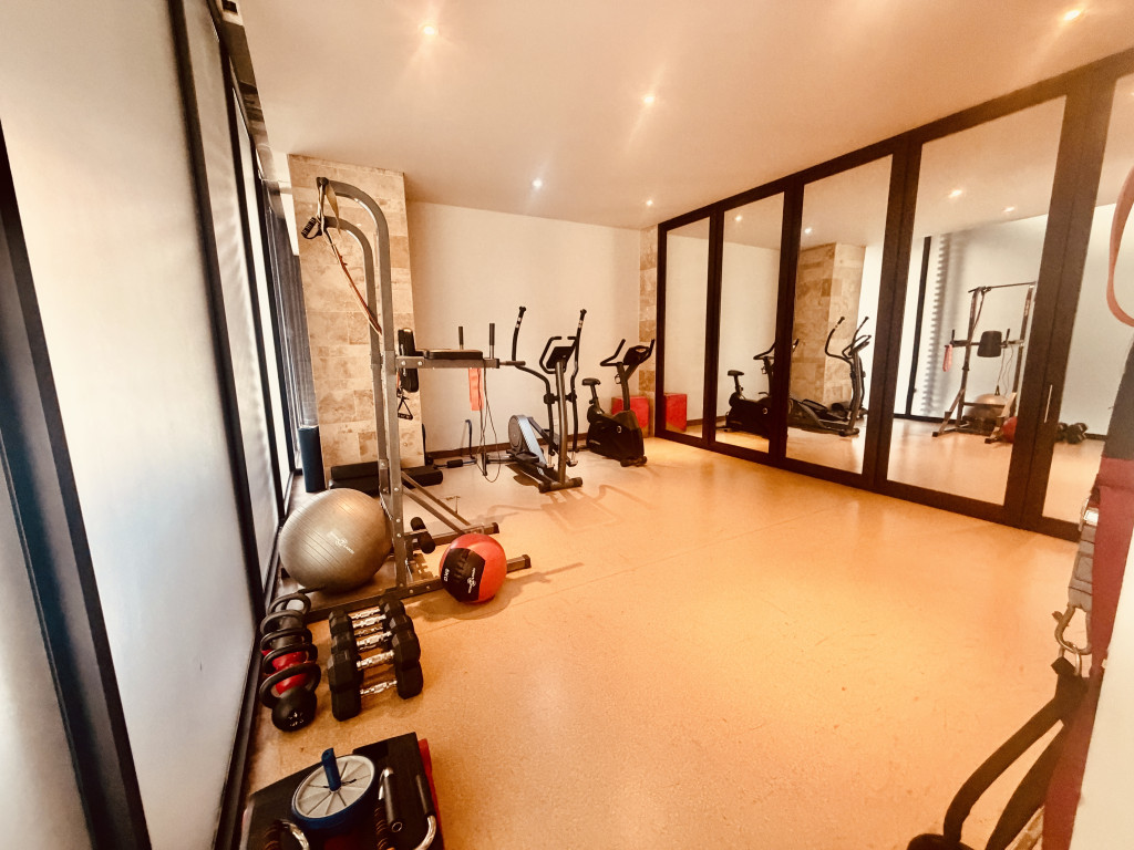 Apartamento En Arriendo - Los Rosales, Bogotá