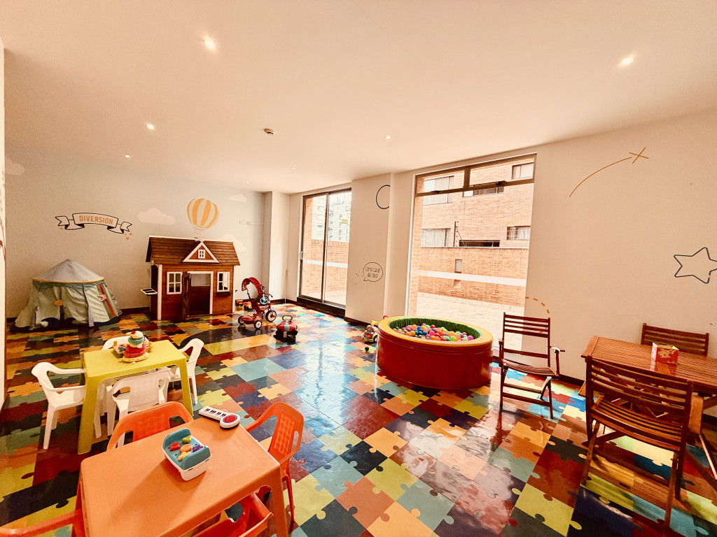 Apartamento En Venta - Los Rosales, Bogotá