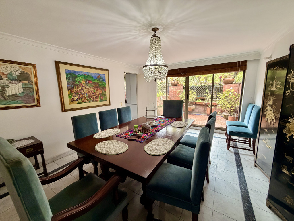 Apartamento En Venta - Los Rosales, Bogotá