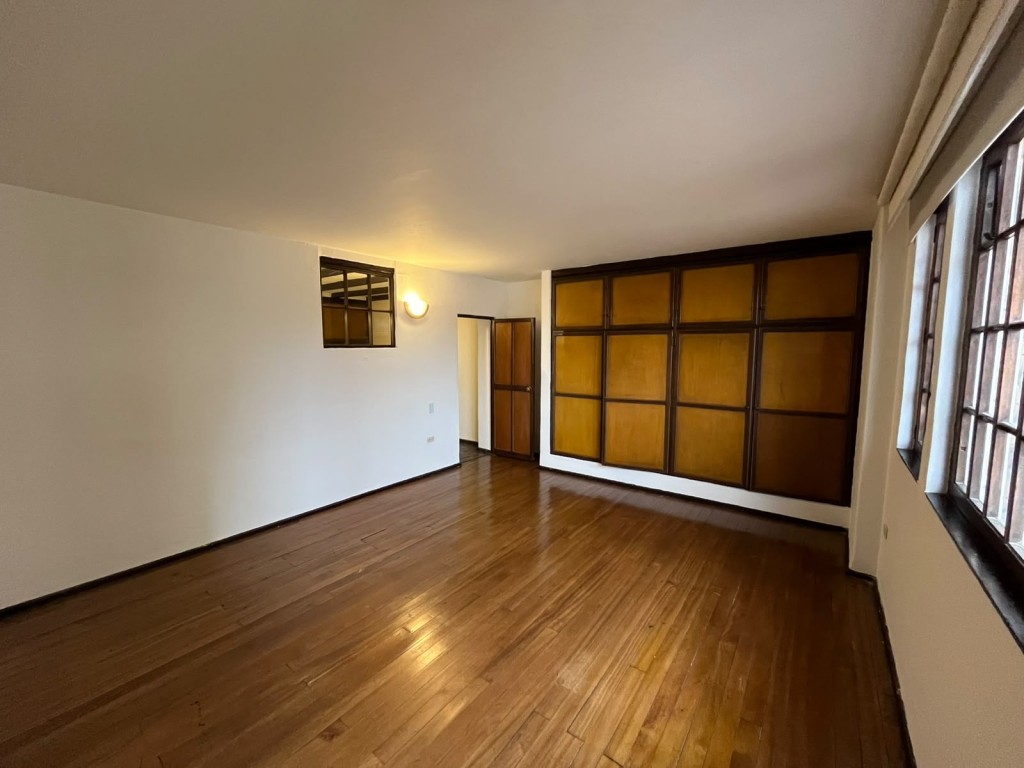 Apartamento de 3 alcobas en arriendo en La Candelaria, Bogotá, 110 m² · foto 13 de 21