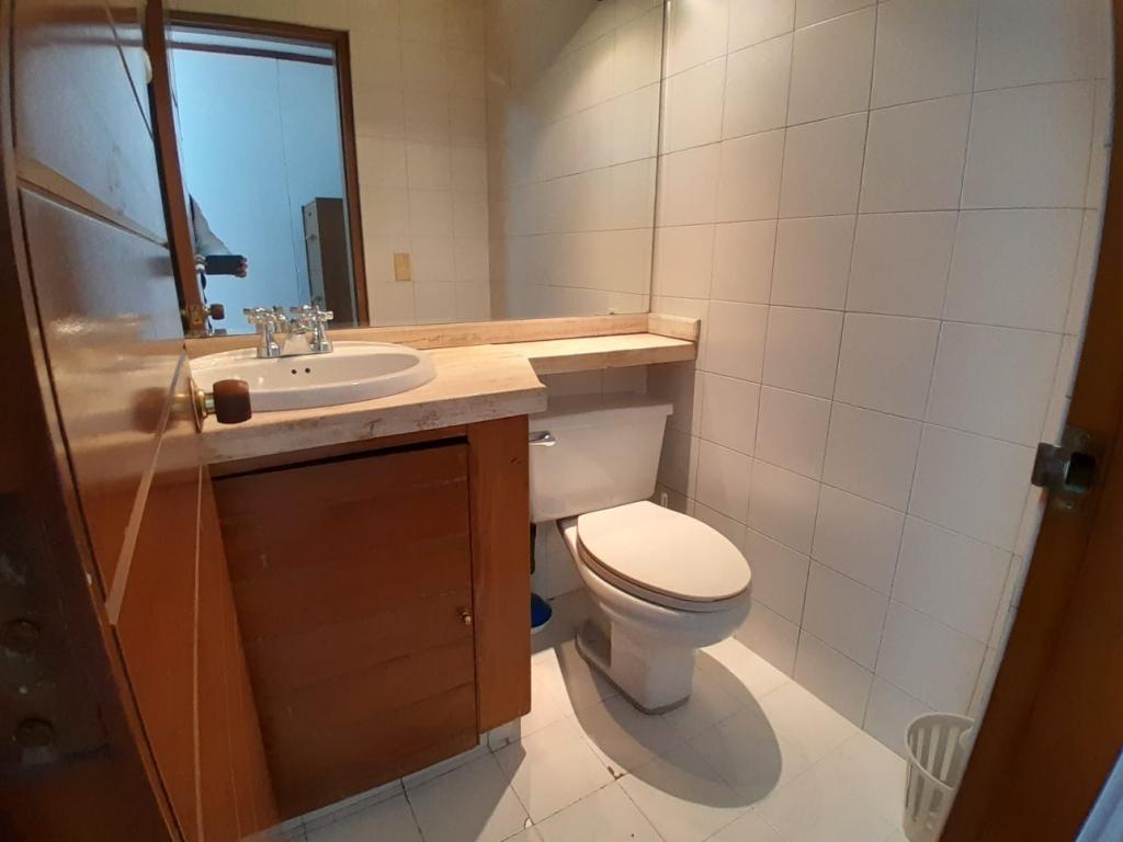Oficina en arriendo en Quinta Camacho, Bogotá, 40 m² · foto 11 de 11