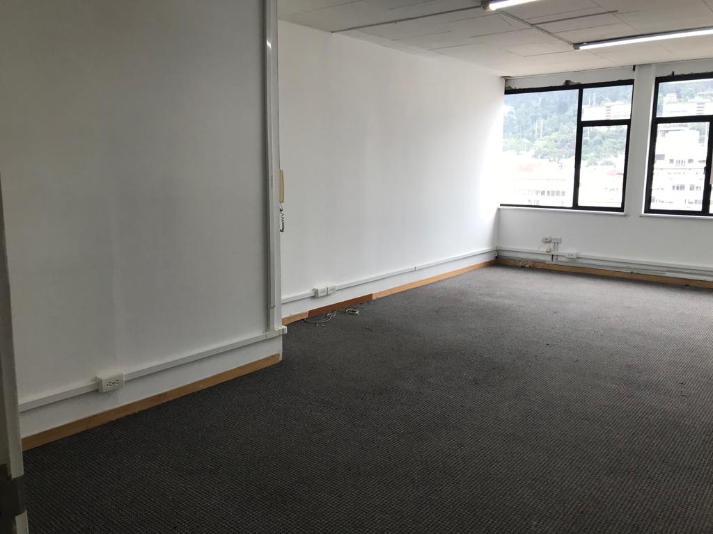 Oficina en venta en Centro, Bogotá, 166 m² · foto 5 de 8