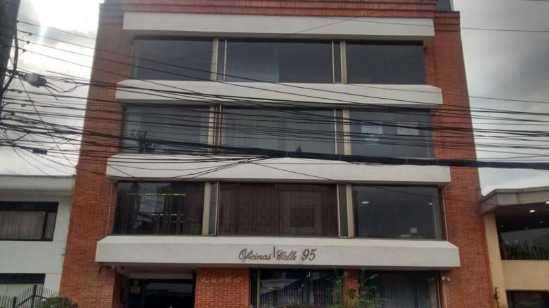 Oficina en venta en Chico, Bogotá, 47 m² · foto 3 de 3