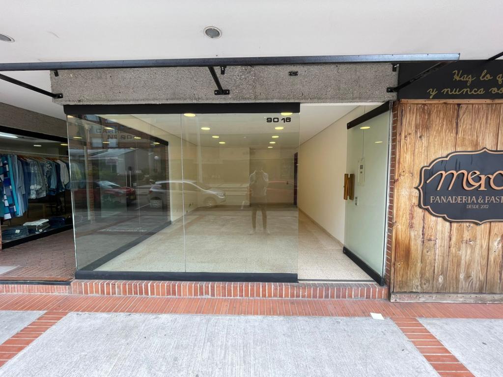 Local en arriendo en Chico Norte, Bogotá, 22 m² · foto 3 de 7