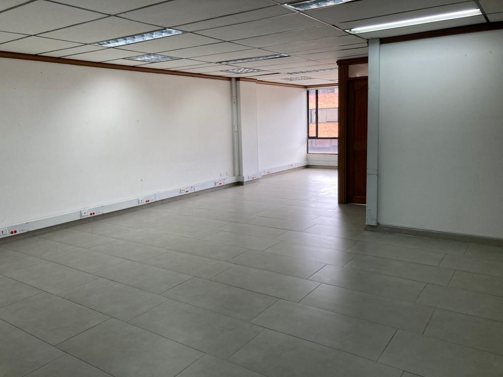 Oficina en arriendo en Chico, Bogotá, 68 m² · foto 13 de 15