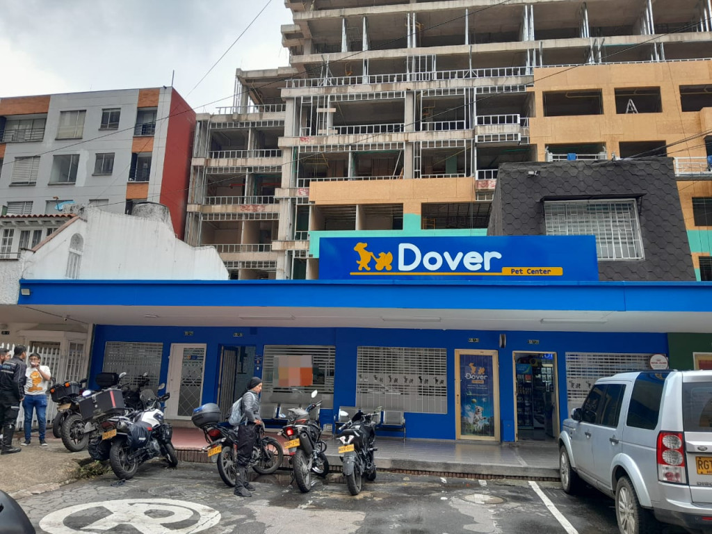 Local en arriendo en Bella Suiza, Bogotá, 75 m² · foto 2 de 12