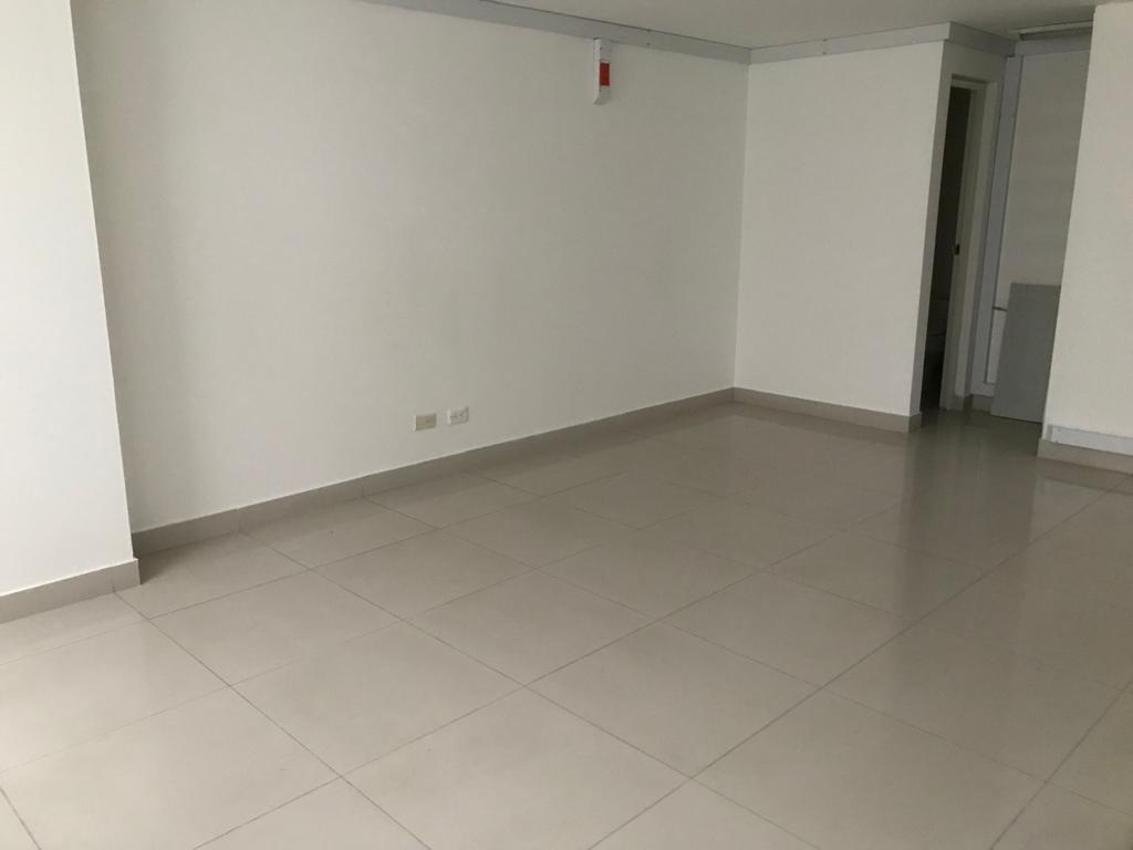 Oficina en arriendo en Chico, Bogotá, 35 m² · foto 9 de 10