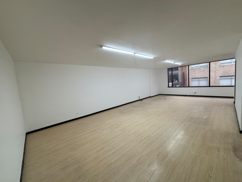 Oficina en arriendo en Chico Norte, Bogotá, 48 m² · foto 3 de 7