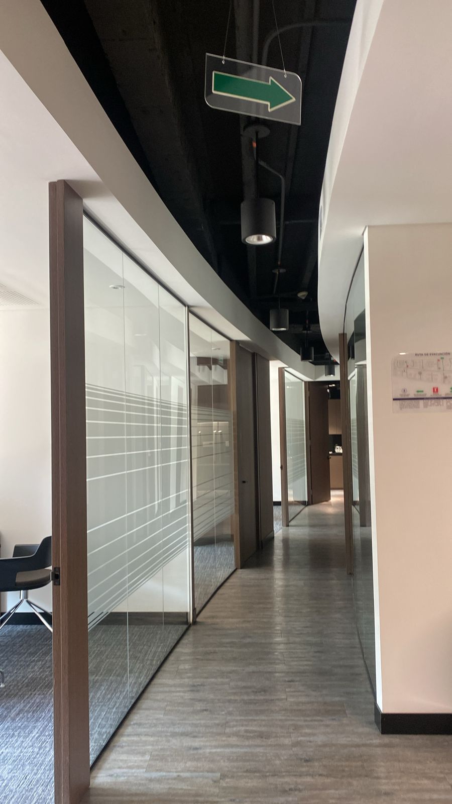 Oficina en arriendo en El Nogal, Bogotá, 197 m² · foto 8 de 12